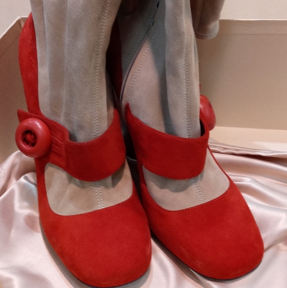 NWOT Authentic Prada Calf Boots Sz 8 - Picture 2 of 16